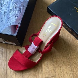 LULUs lace up red block heel sz 9